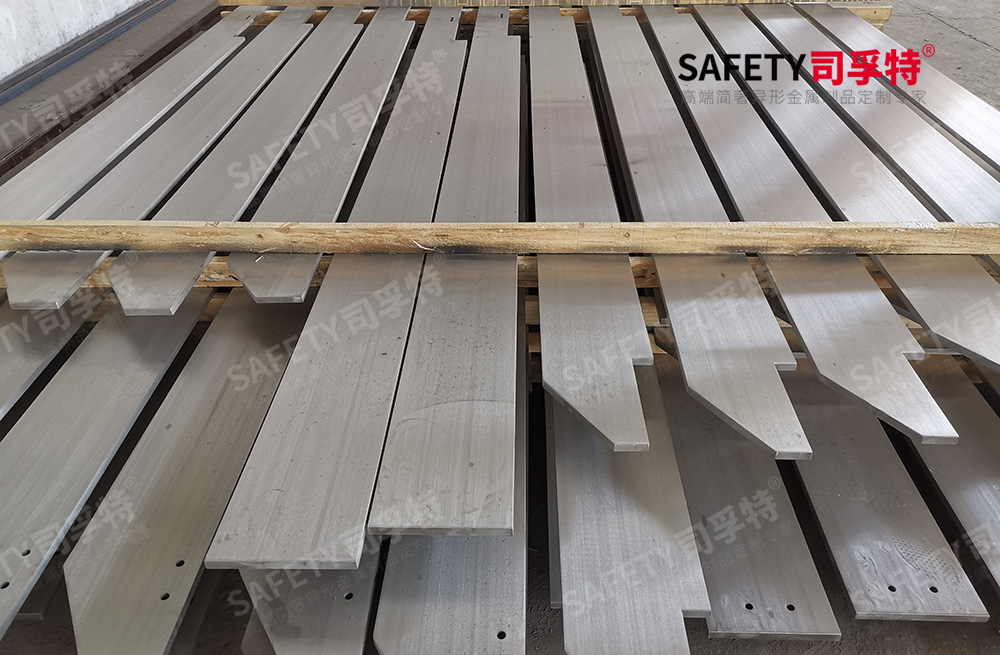 唐山鋼結構孚特精制鋼材料有什么優點(圖1) 1.jpg