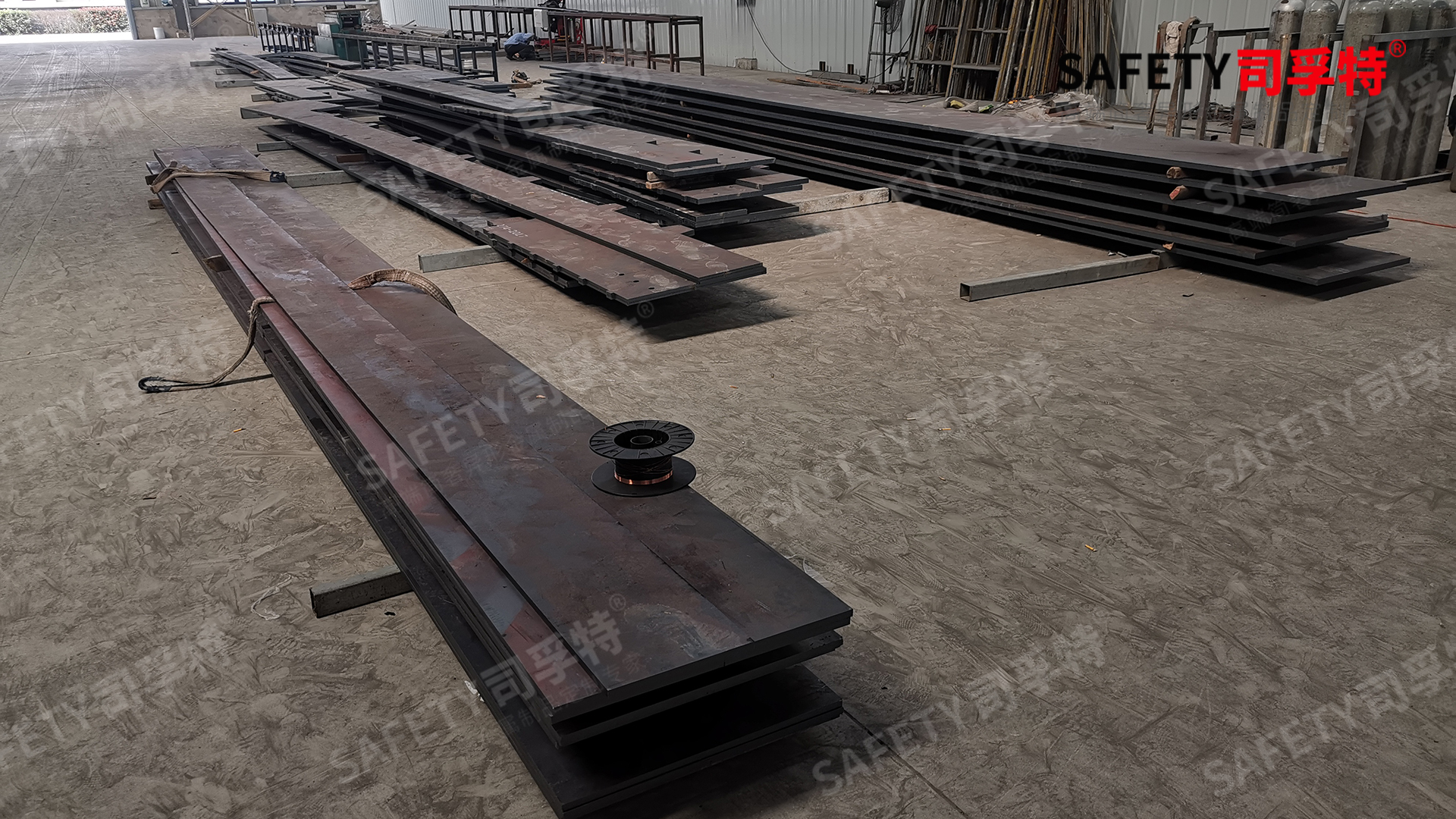 以過硬品質與超高性價比贏得市場司孚特精致鋼(精制鋼)(圖2) 229-2.jpg