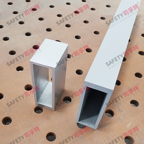 幕墻矩形焊接氟碳噴涂精制鋼型材(圖6) 幕墻矩形焊接氟碳噴涂精制鋼型材(圖6)